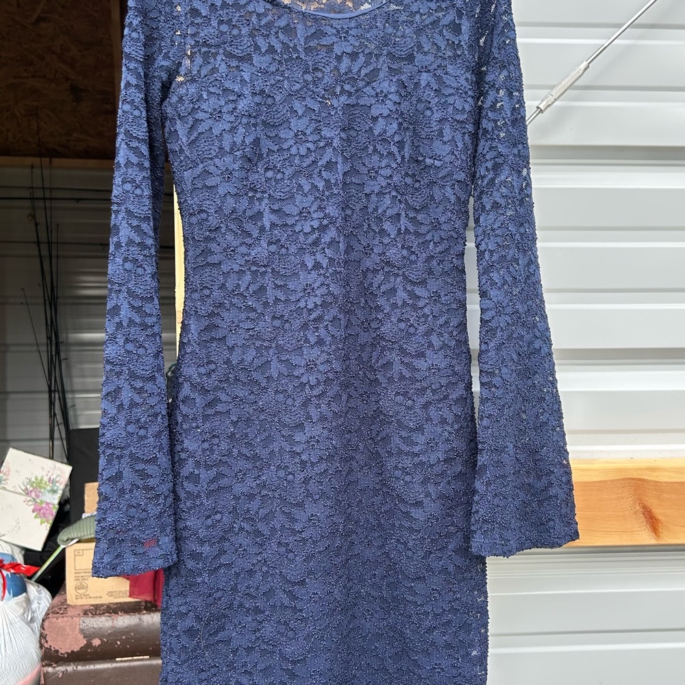 Diane Von Furstenberg Navy Long Sleeve Lace Dress